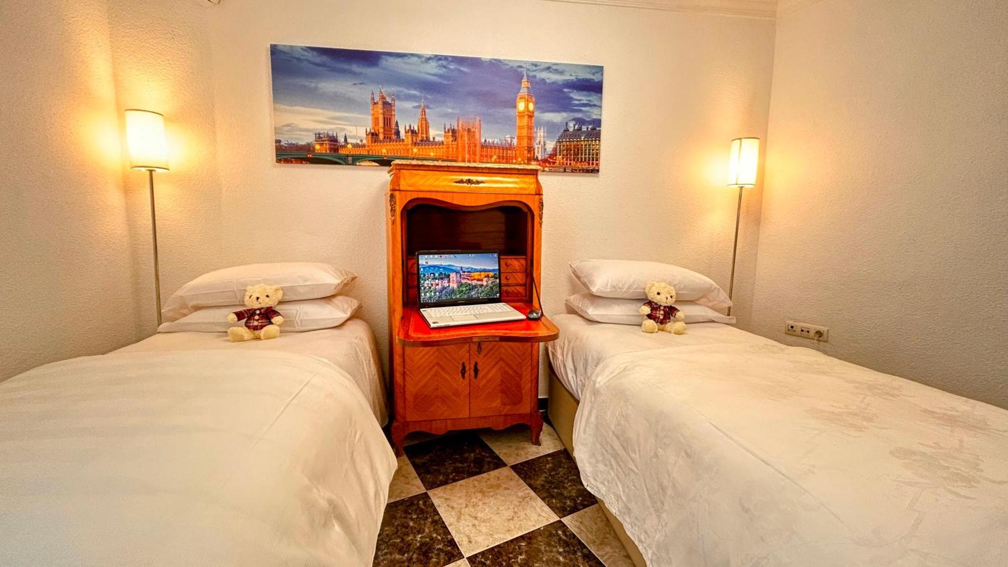Apartmán Iberos Royal La Zubia  Exteriér fotografie